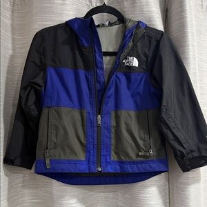 The North Face Kids' Black, Blue, and Gray Raincoat